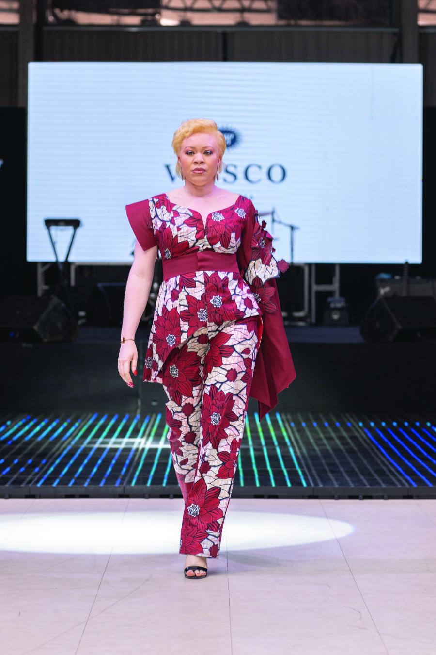 SOIREE  EXCLUSIVE VLISCO